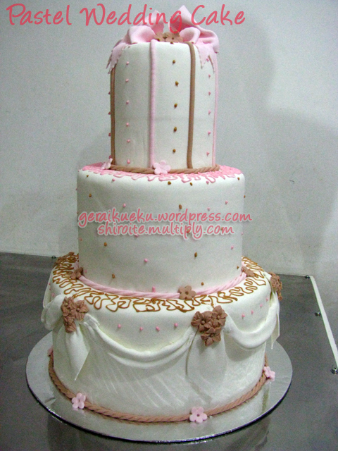 Pastel Wedding Cake 24 01 2011 Comments Leave a Comment 